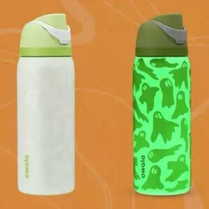 Owala Boo-ya 32oz glow water bottle NIB
